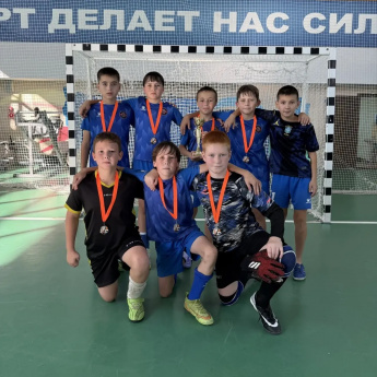 Серебро у ФК «Мираж-14».